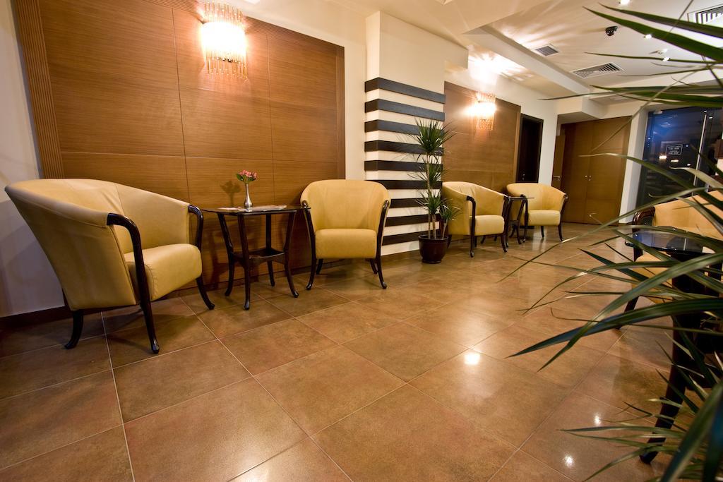 Sofia Place Hotel By Hmg מראה חיצוני תמונה