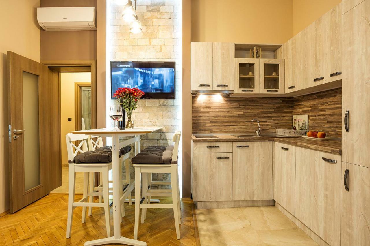 Sofia Place Hotel By Hmg מראה חיצוני תמונה